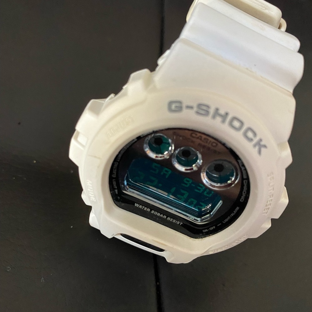 Casio G-Shock Watch - Picture 3 of 4